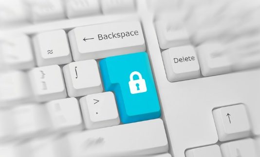 Protejează-ţi identitatea şi reputaţia în mediul online!